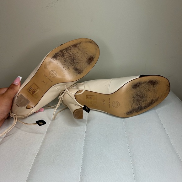 CHANEL Mary Jane Spectator Pumps with Logo Ankle Ties - Size 37 1/2 - Picture 6 of 7